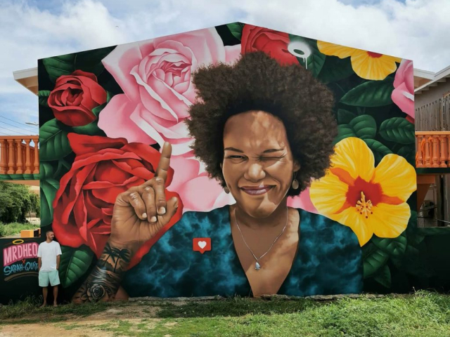 MrDheo - "Sarah Quitta" - San Nicolas (Aruba) 2022 MrDheo - "Sarah Quitta" - San Nicolas (Aruba) 2022 (arte urbana/street art/graffiti/mural)