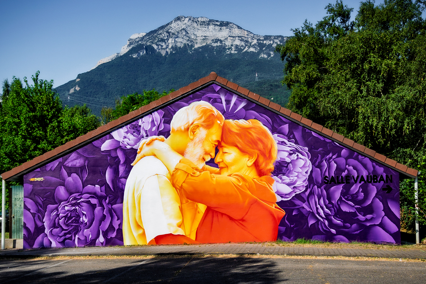 MrDheo - "Unconditional" - Grenoble, France 2025 (arte urbana/street art/graffiti/mural)